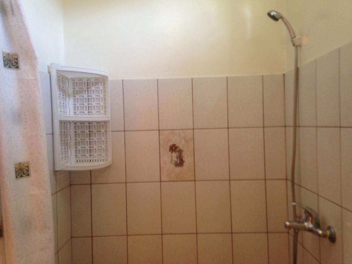 Изабелла Hotel Пицунда Екстериор снимка